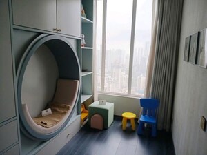Furnished Amenities in 5 BHK Apartment at Sneha Sadan Apartment, Colaba – for Sale