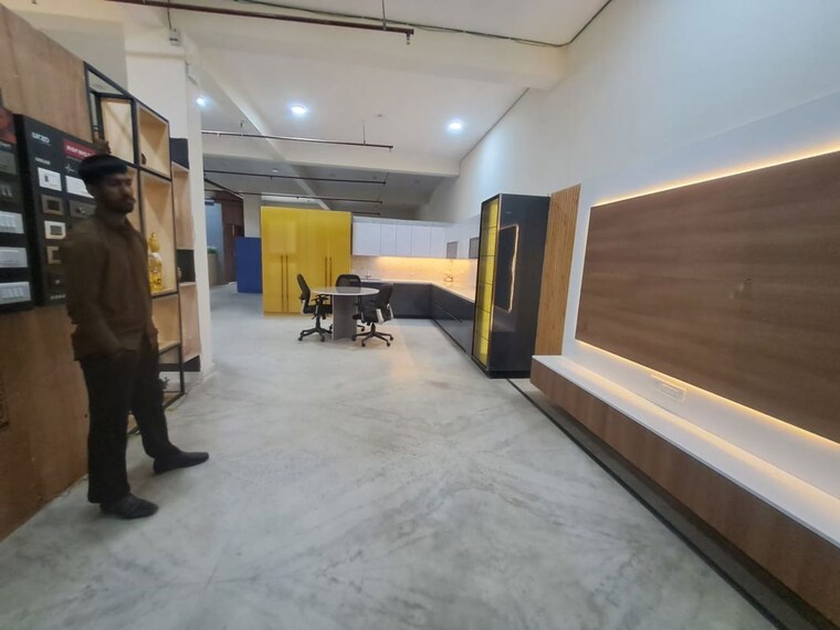  Parking, sector 63 Commercial Office Space 3000 Sq.Ft. In Sector 63 Noida 10760912