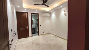 Room in 3 BHK Apartment at Freedom Fighters Enclave – for Rent