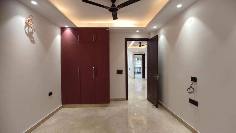 Room, freedom fighters enclave 3 Bedroom 2000 Sq.Ft. Apartment In Freedom Fighters Enclave Delhi 10760926