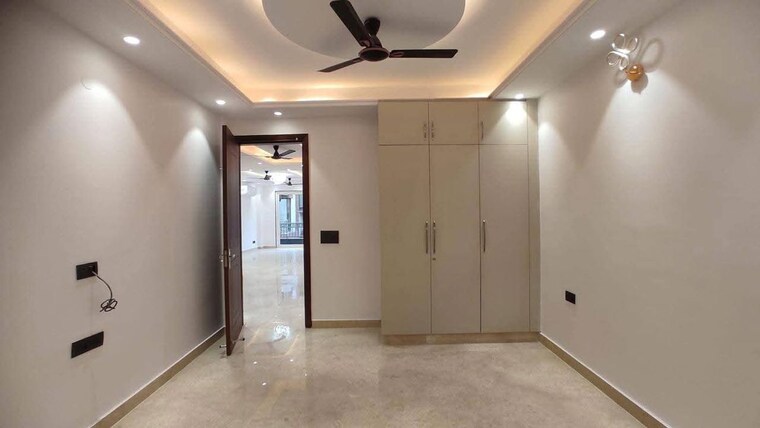 undefined, freedom fighters enclave 3 Bedroom 2000 Sq.Ft. Apartment In Freedom Fighters Enclave Delhi 10760926