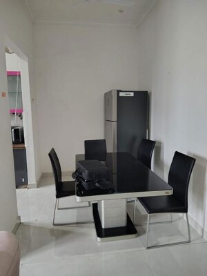 Team Area in 2 BHK Builder Floor at Sector 105 – for Rent
