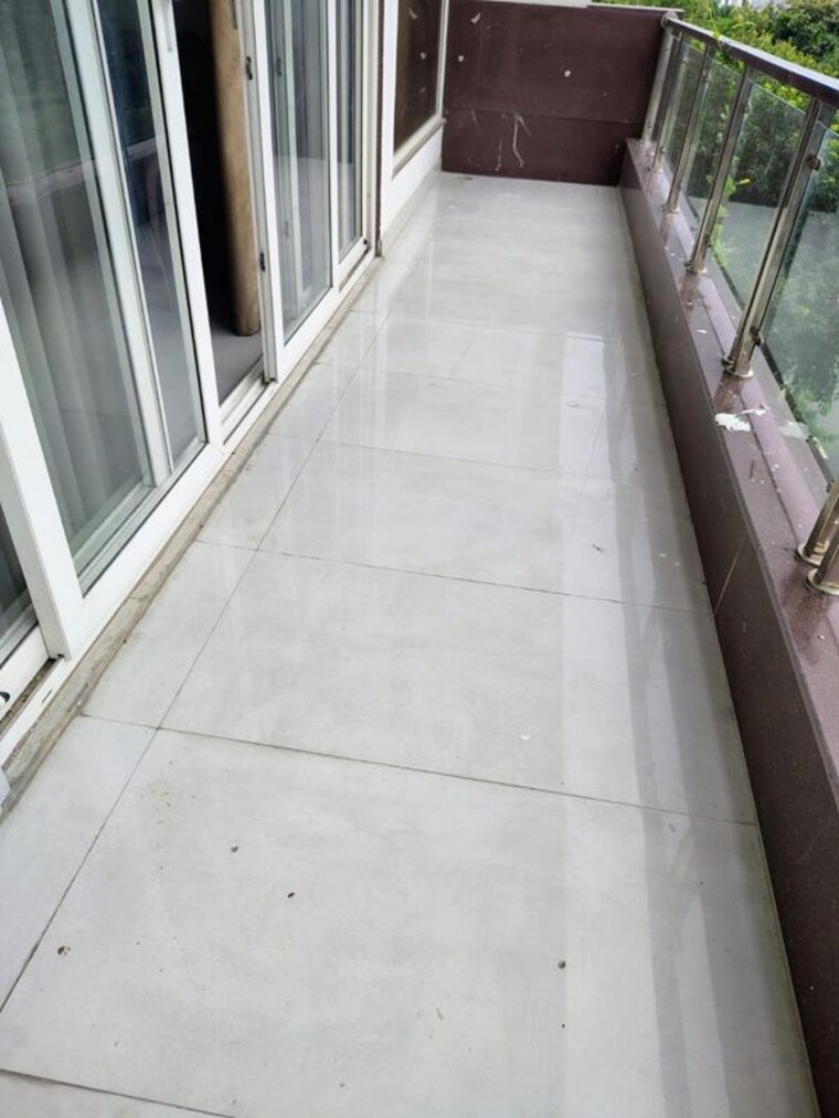 Balcony, sector 105 2 Bedroom 1742 Sq.Ft. Builder Floor In Sector 105 Noida 10760937