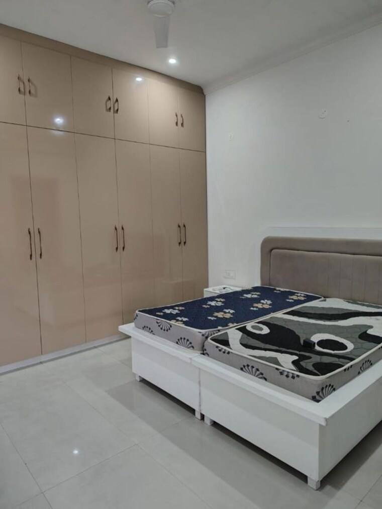 Bedroom, sector 105 2 Bedroom 1742 Sq.Ft. Builder Floor In Sector 105 Noida 10760937