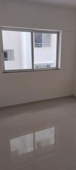 Room in 2 BHK Apartment at Kolte Patil Life Republic, Hinjewadi – for Rent