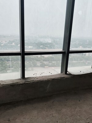 Room in  Office Space at Urbtech NPX, Sector 153 – for Sale