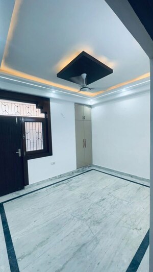 Room in 2 BHK Apartment at Vaishali – for Rent
