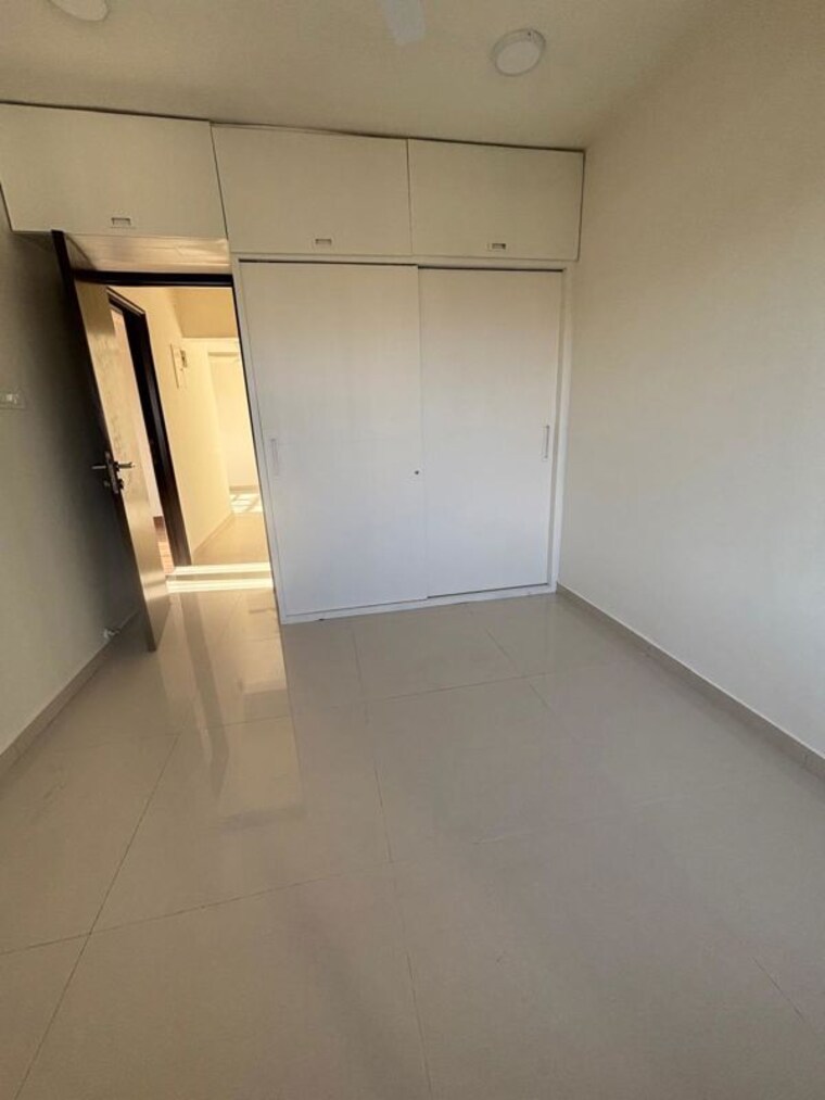 Room, hubtown-hillcrest-jvlr 2 Bedroom 682 Sq.Ft. Apartment In Andheri East Mumbai 10760949