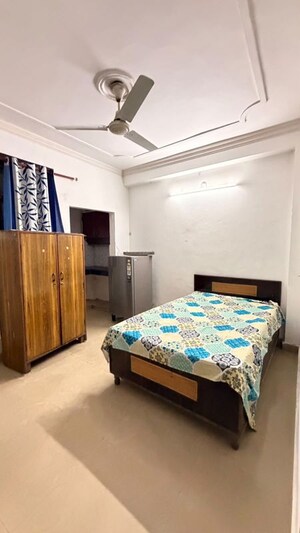 1 RK Builder Floor For Rent in Lado Sarai