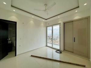 Room in 3 BHK Apartment at Fusion Homes, Tech Zone 4 Greater Noida – for Rent
