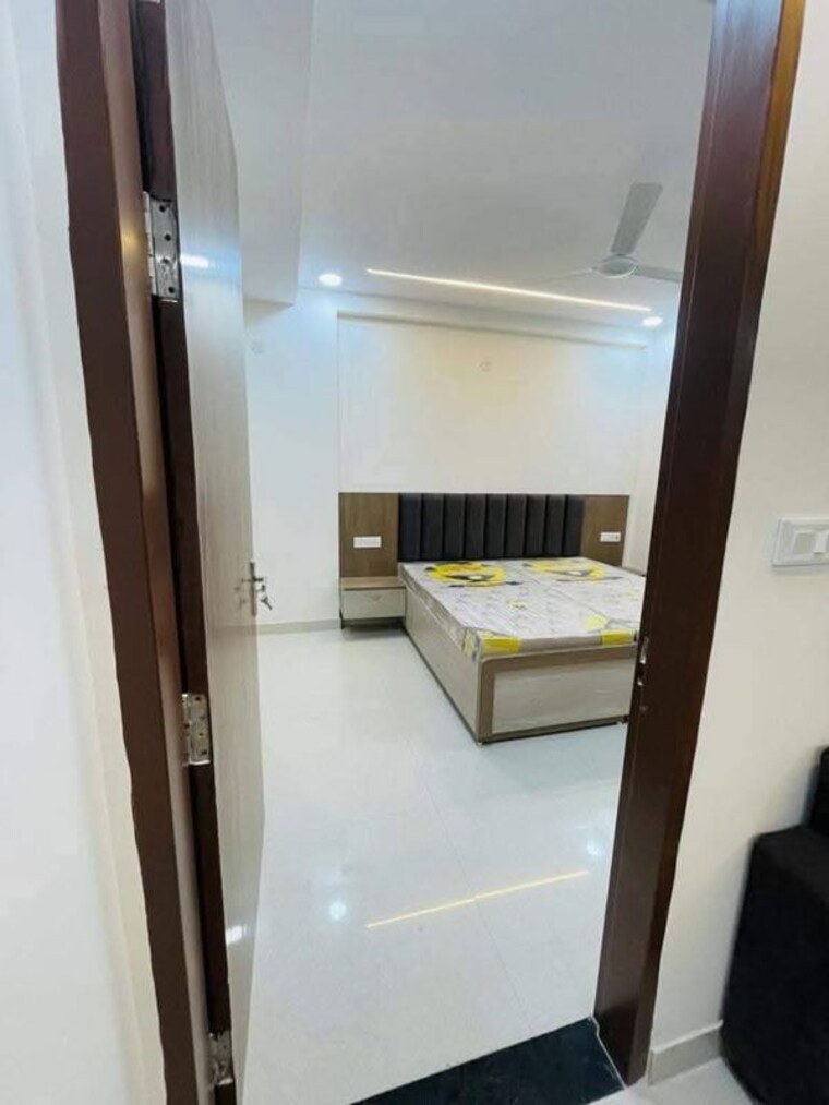 Bathroom, freedom fighters enclave 1 Bedroom 700 Sq.Ft. Apartment In Freedom Fighters Enclave Delhi 10760984