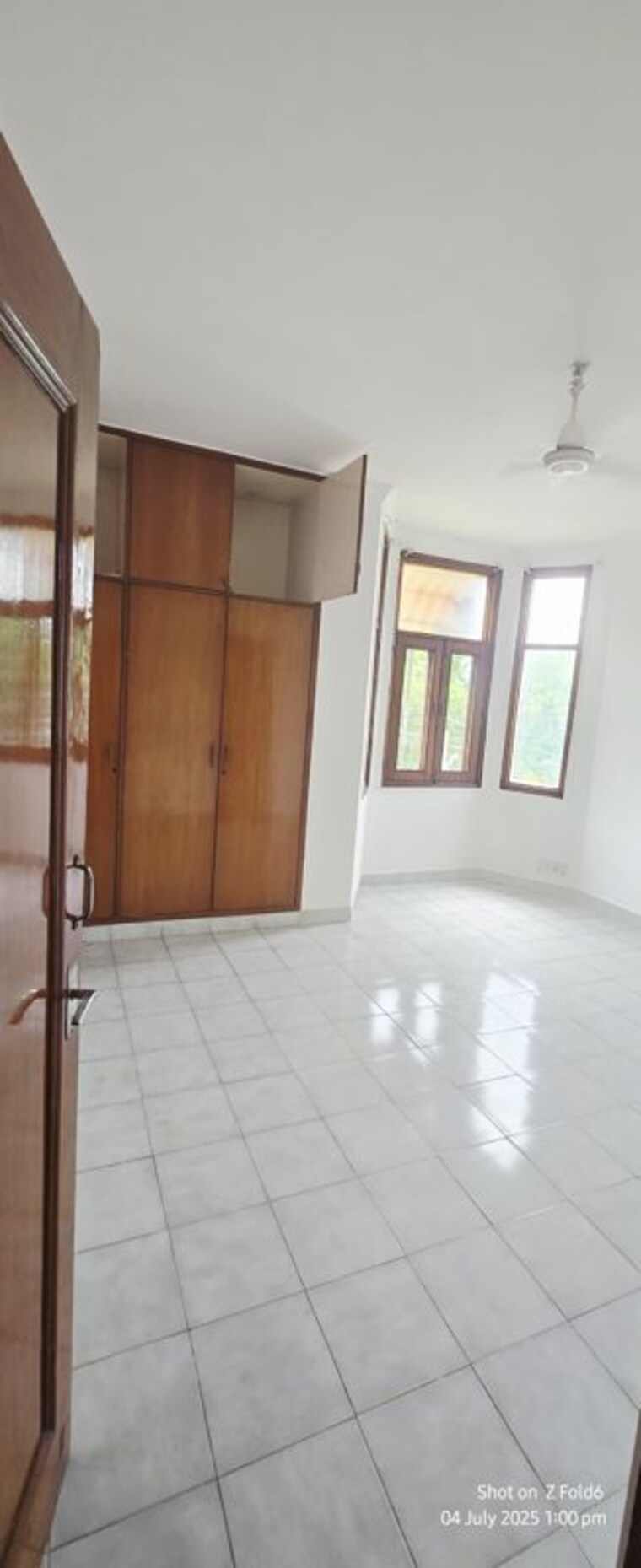 Room, sarvodaya enclave 4 Bedroom 500 Sq.Yd. Builder Floor In Sarvodaya Enclave Delhi 10760958