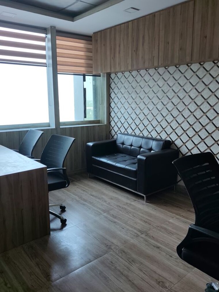 Team Area, urbtech-npx Commercial Office Space 300 Sq.Ft. In Sector 153 Noida 10760979
