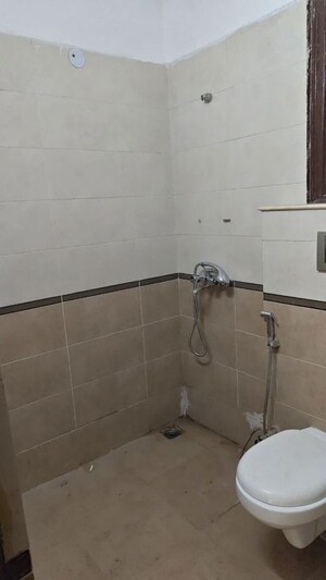 Bathroom in 2 BHK Apartment at Unitech Uniworld Gardens 2, Sector 47 – for Rent