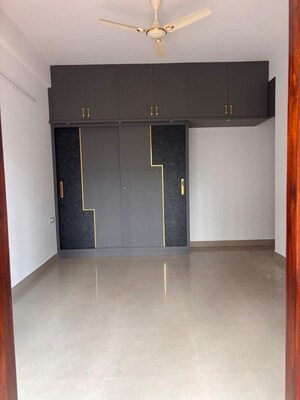 Room in 3 BHK Builder Floor at Cox Town – for Rent