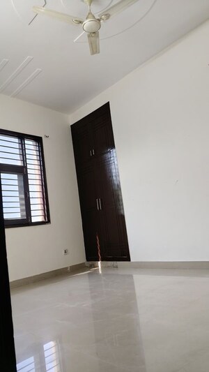 3 BHK Builder Floor For Sale in Spring Field, Sector 31