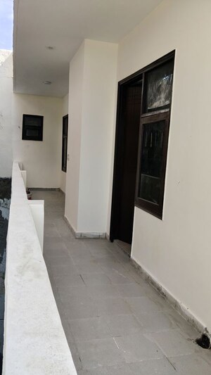  3 BHK Builder Floor at Spring Field, Sector 31 – for Sale