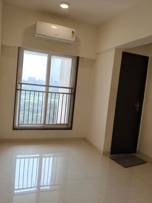 Room in 2 BHK Apartment at Navghar Purvarang CHS, Mulund East – for Rent
