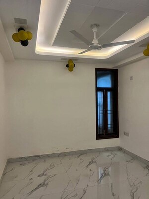 Room in 2 BHK Builder Floor at Saket – for Rent