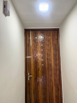 Furnished Amenities in 2 BHK Builder Floor at Saket – for Rent