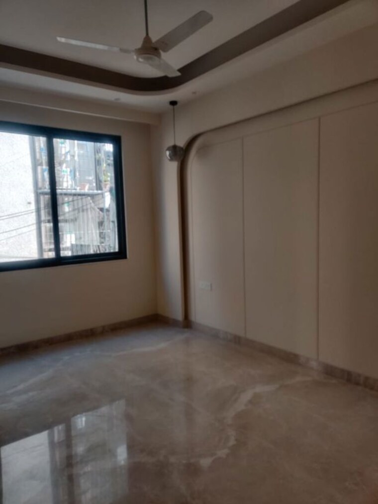 Room, new rajinder nagar 3 Bedroom 200 Sq.Yd. Builder Floor In New Rajinder Nagar Delhi 10761035