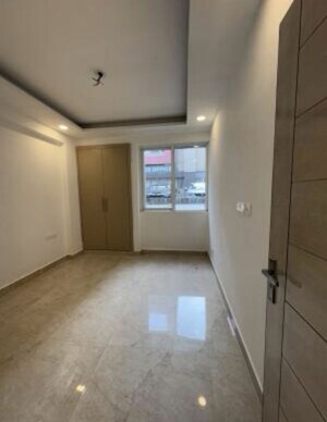 Room in 2 BHK Apartment at Nimbus Express Park View - II, Chi V Greater Noida – for Rent
