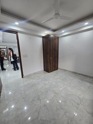 Room in 1 BHK Builder Floor at Saket – for Rent