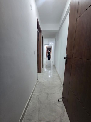 Building Lobby in 1 BHK Builder Floor at Saket – for Rent