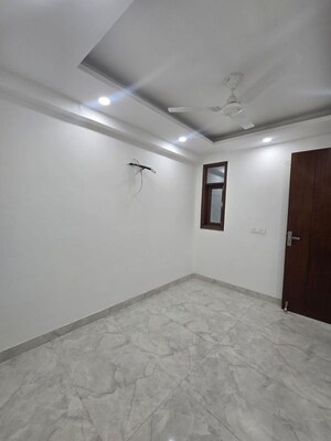 1 BHK Builder Floor For Rent in Saket