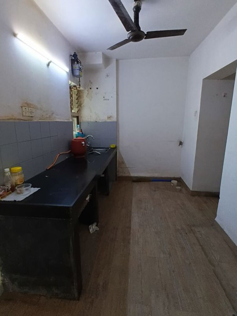 Kitchen, lokhandwala-whispering-palms 3 Bedroom 868 Sq.Ft. Apartment In Kandivali East Mumbai 10761075