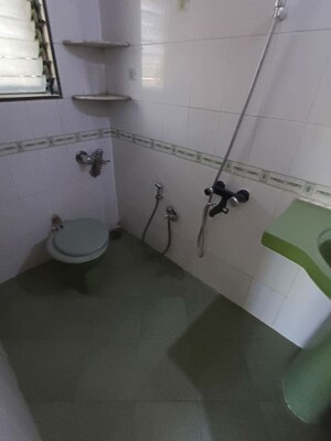 Team Area in 3 BHK Apartment at Lokhandwala Whispering Palms, Kandivali East – for Sale