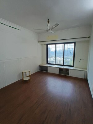 Room in 3 BHK Apartment at Lokhandwala Whispering Palms, Kandivali East – for Sale