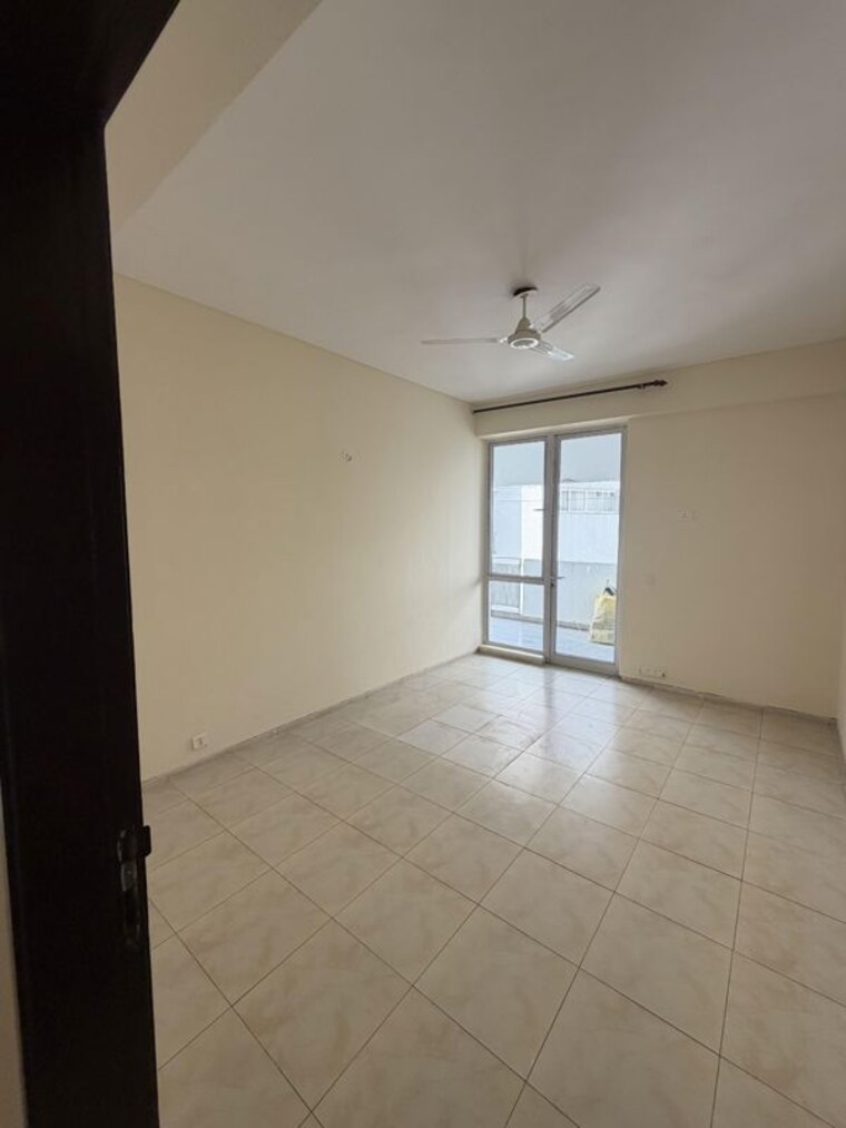Room, vatika-city 3 Bedroom 1603 Sq.Ft. Apartment In Sector 49 Gurgaon 10761059