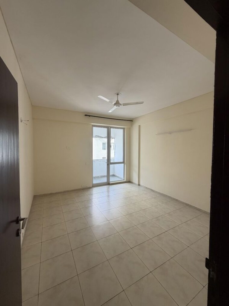 Room, vatika-city 3 Bedroom 1603 Sq.Ft. Apartment In Sector 49 Gurgaon 10761059