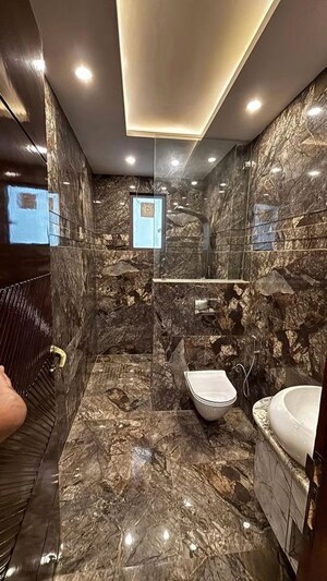 Bathroom in 3 BHK Apartment at CS Roseate 63, Sector 63a – for Sale