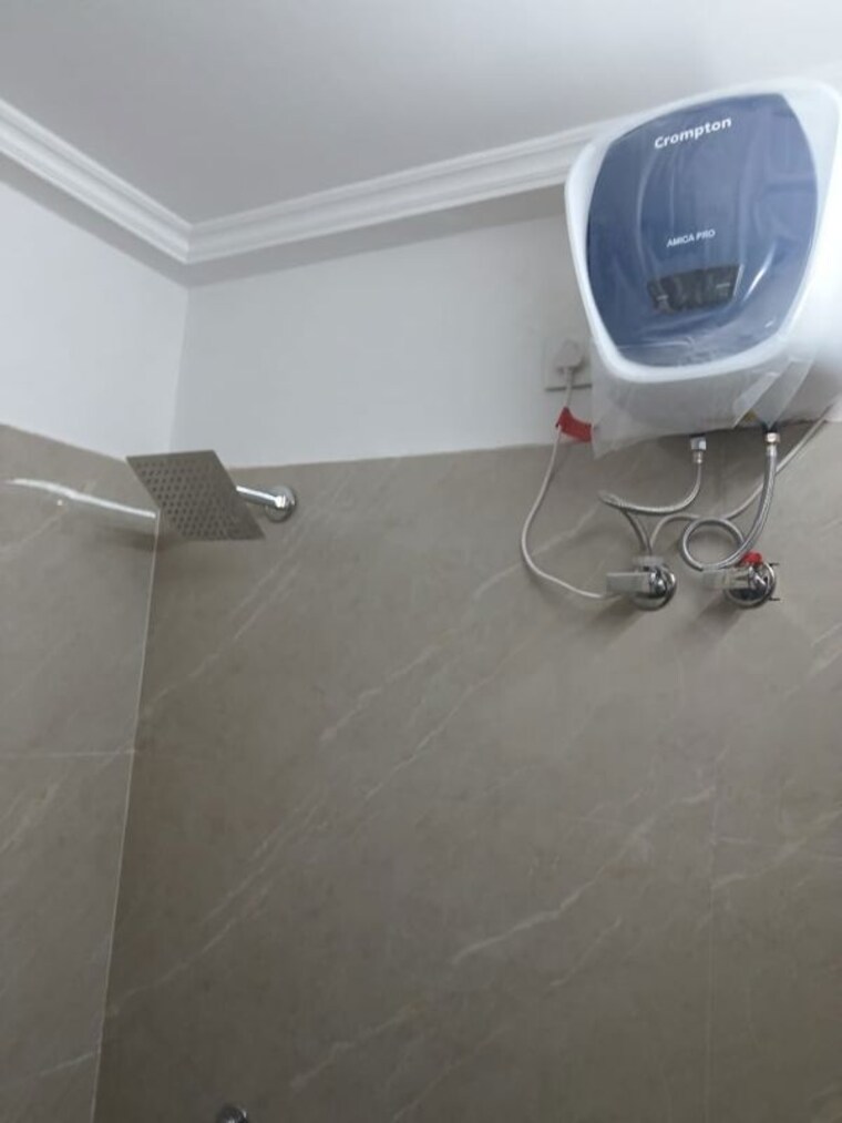 Bathroom, vaishali sector 5 2 Bedroom 900 Sq.Ft. Builder Floor In Vaishali Sector 5 Ghaziabad 10761137