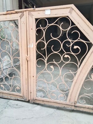 Balcony in 2 BHK Builder Floor at Vaishali Sector 5 – for Rent