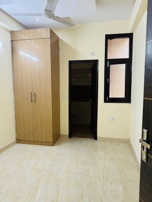 1 BHK Builder Floor For Sale in Shalimar Garden Extension I