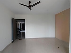 Room in 2 BHK Apartment at Siddhi Highland Haven, Balkum Pada – for Sale