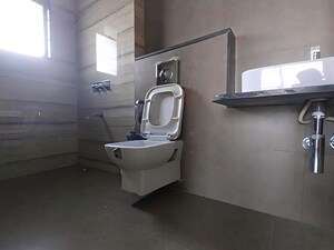 Bathroom in 3 BHK Apartment at Siddhi Highland Haven, Balkum Pada – for Sale