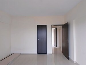 Master Bedroom in 3 BHK Apartment at Siddhi Highland Haven, Balkum Pada – for Sale