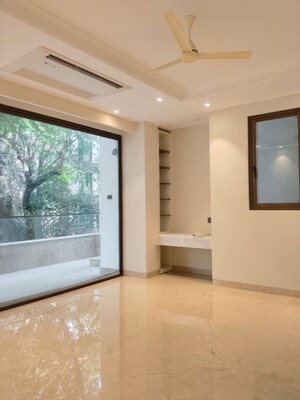 Room in 4 BHK Builder Floor at Vasant Vihar – for Rent
