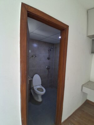 Furnished Amenities in 3 BHK Apartment at Tulip Yellow, Sector 69 – for Rent