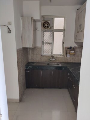 Kitchen in 3.5 BHK Apartment at Jaypee Greens Kosmos, Sector 134 – for Rent