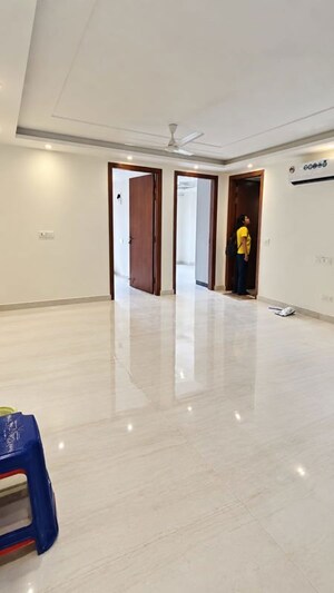 Room in 2 BHK Builder Floor at Chattarpur – for Rent