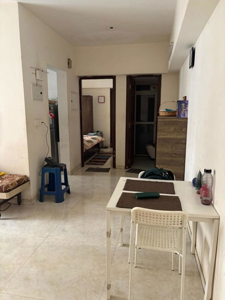 Living Room, lodha-amara 1 Bedroom 550 Sq.Ft. Apartment In Kolshet Road Thane 10761178