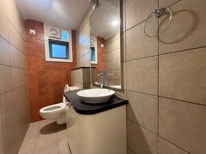 Bathroom in 5 BHK Villa at Prestige Lakeside Habitat, Varthur – for Sale