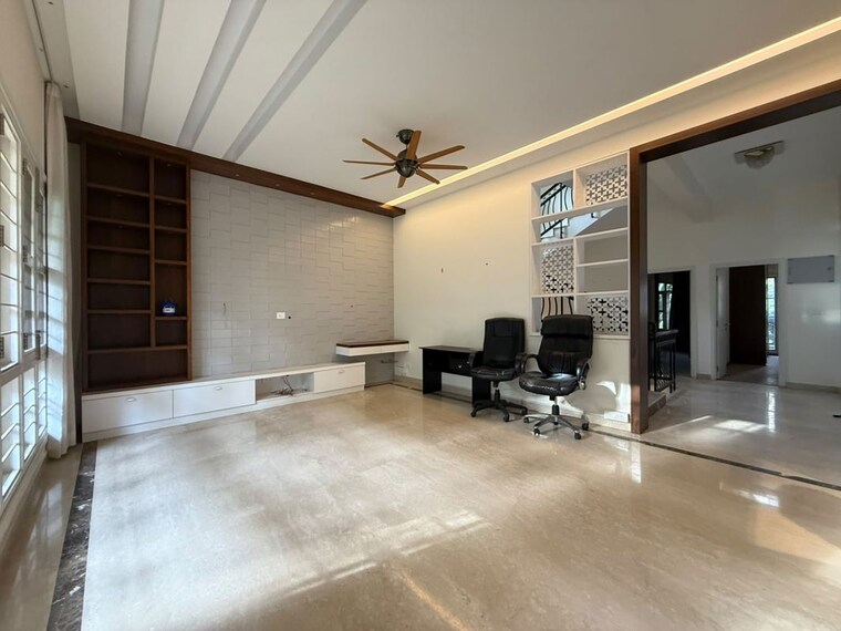 Room, prestige-lakeside-habitat 5 Bedroom 6770 Sq.Ft. Villa In Varthur Bangalore 10761174