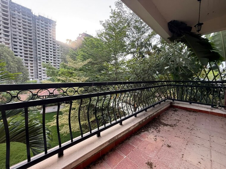 Balcony, prestige-lakeside-habitat 5 Bedroom 6770 Sq.Ft. Villa In Varthur Bangalore 10761174