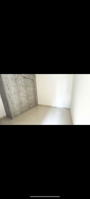 Room in 3 BHK Apartment at GLS Avenue 51, Sector 92 – for Sale